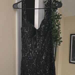 Elegant Black Sequin Prom Dress